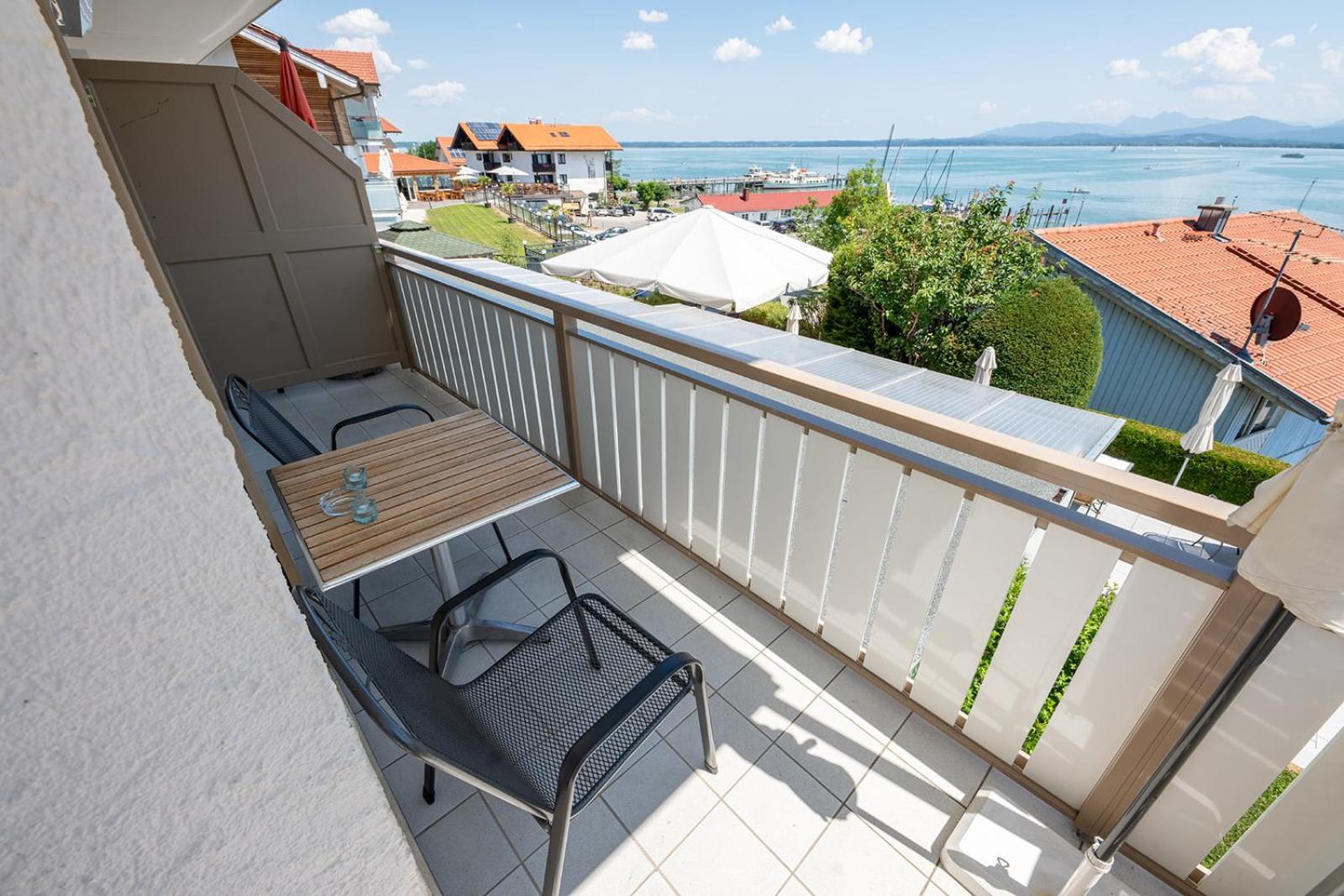 Chiemseestern Vacation & Recreation "Adults Only" Gstadt am Chiemsee Δωμάτιο φωτογραφία