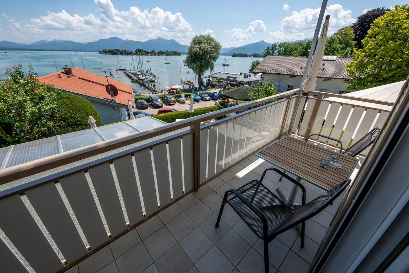 Chiemseestern Vacation & Recreation "Adults Only" Gstadt am Chiemsee Δωμάτιο φωτογραφία